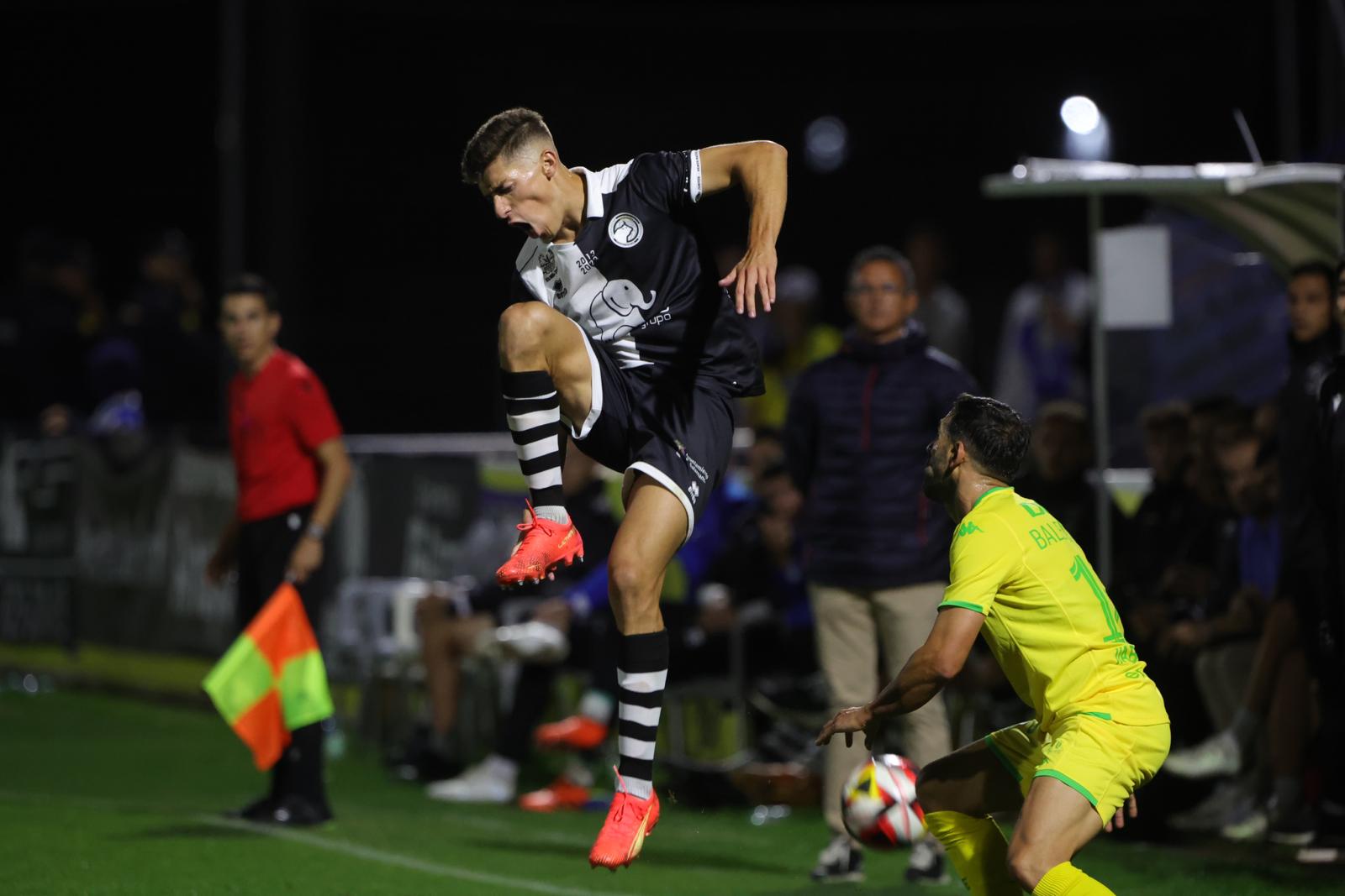 Puntazo de Unionistas ante el histórico Deportivo