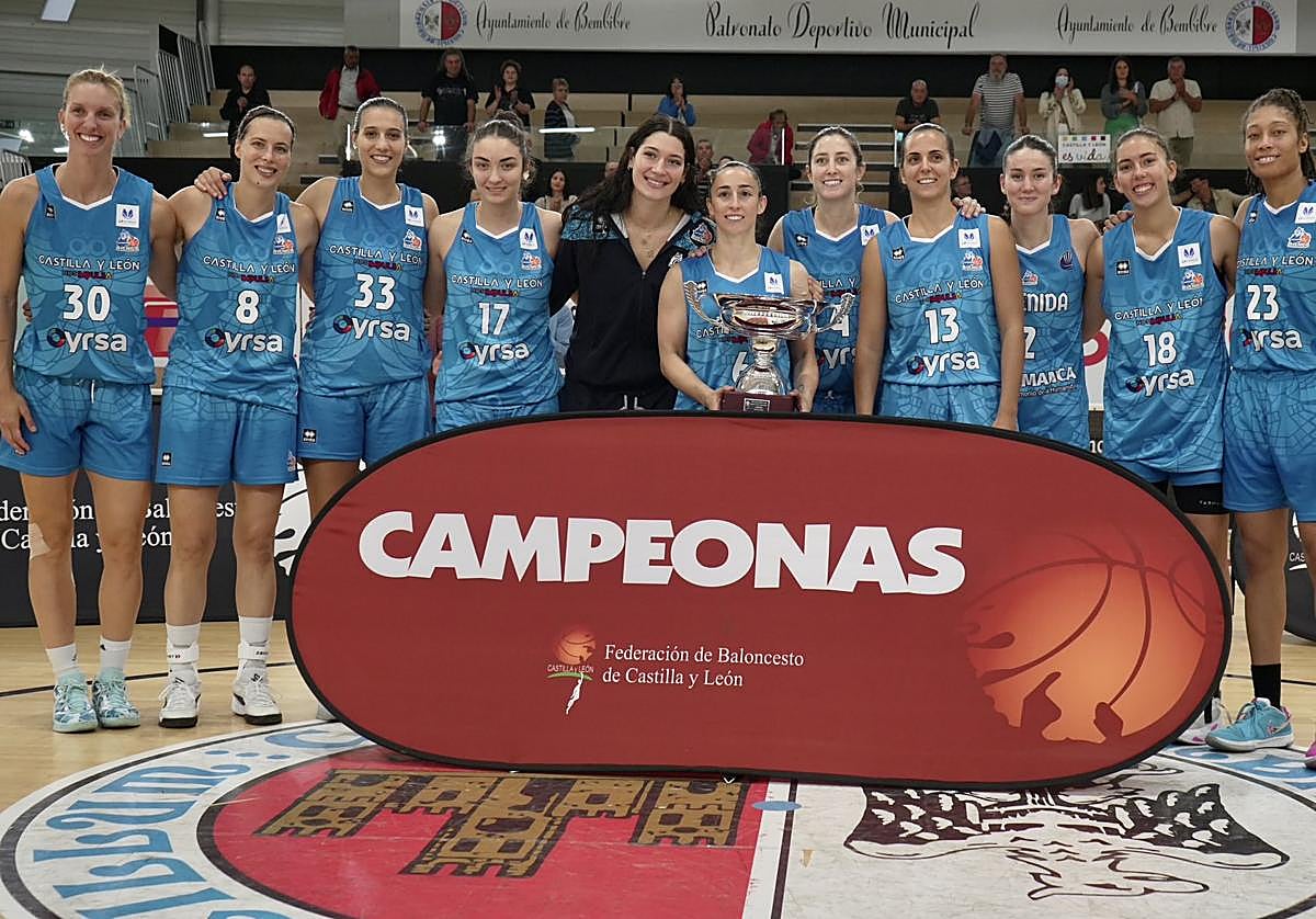 El CB Avenida, con la Copa de Castilla y León.