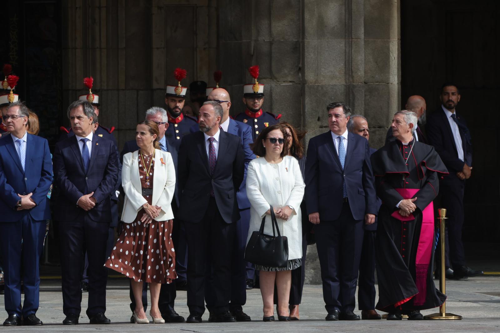 Solemne jura de bandera en la Plaza Mayor de Salamanca con la Guardia Real