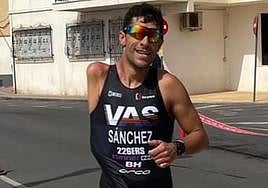 Palomero, en acción en Águilas.