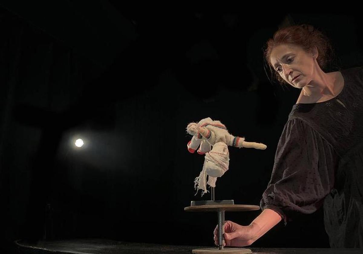 La Chana Teatro cuelga el cartel de no hay entradas para el estreno de su obra 'Natalia'