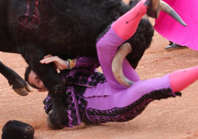 Momento de la cogida.