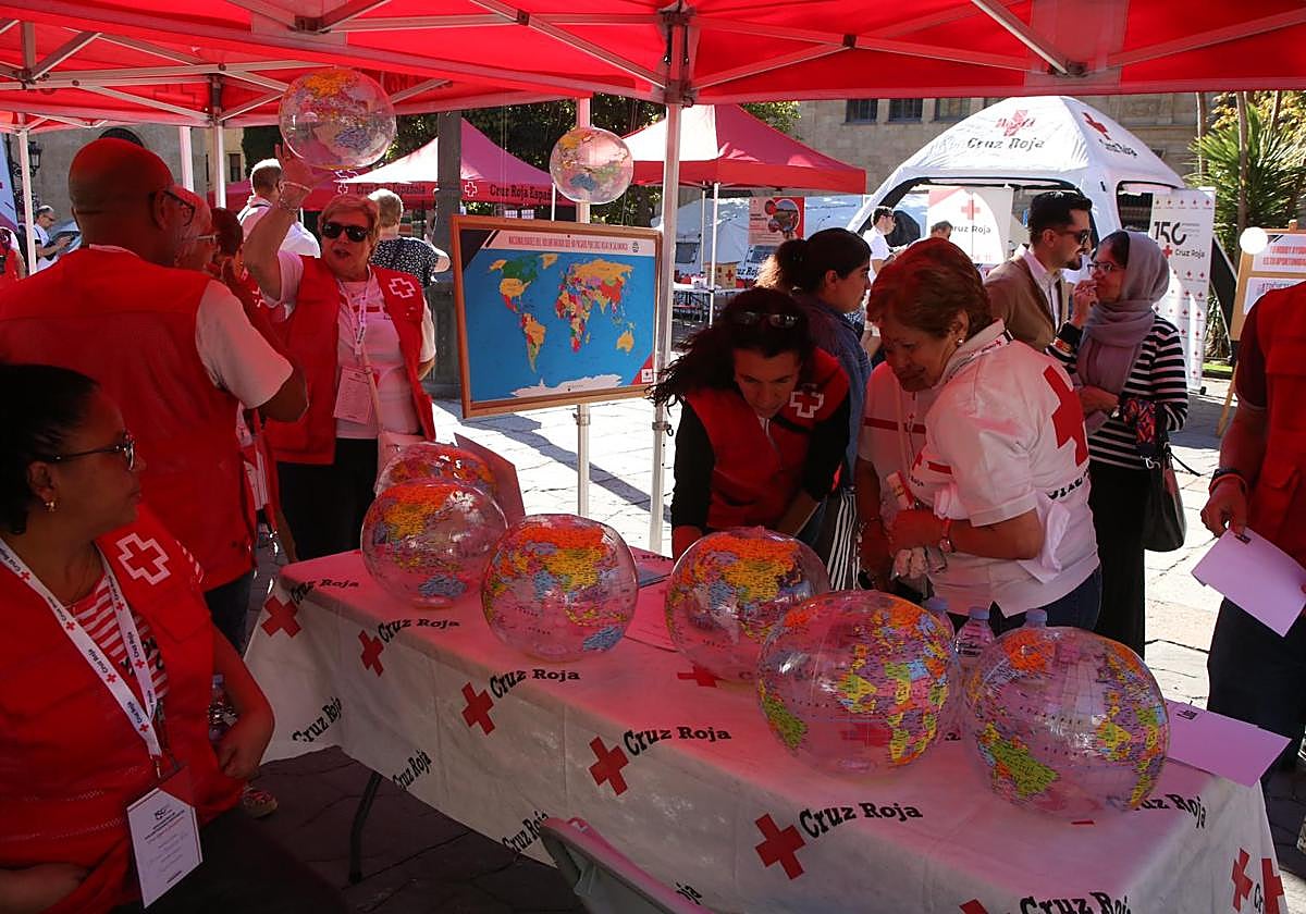 Cruz Roja sopla las 150 velas arropada de cientos de voluntarios