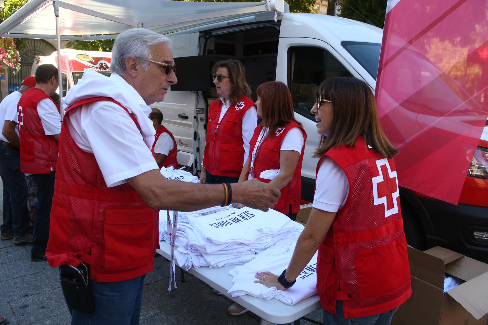 Cruz Roja sopla las 150 velas arropada de cientos de voluntarios