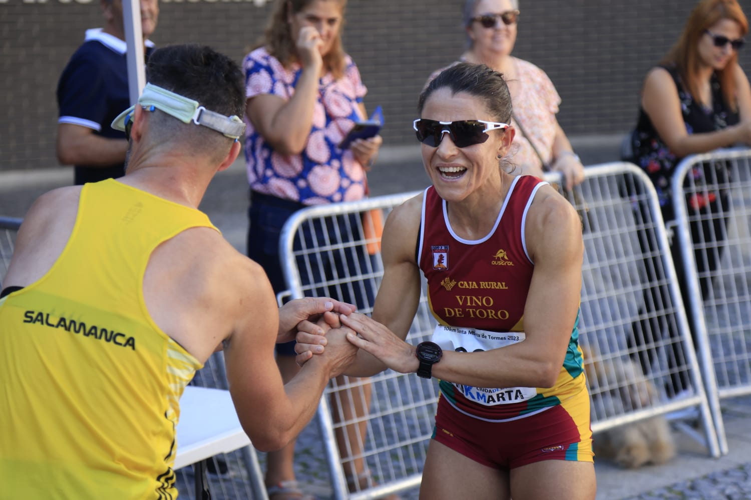 Adrián Moro y Verónica Sánchez, los más rápidos en la carrera de Santa Marta