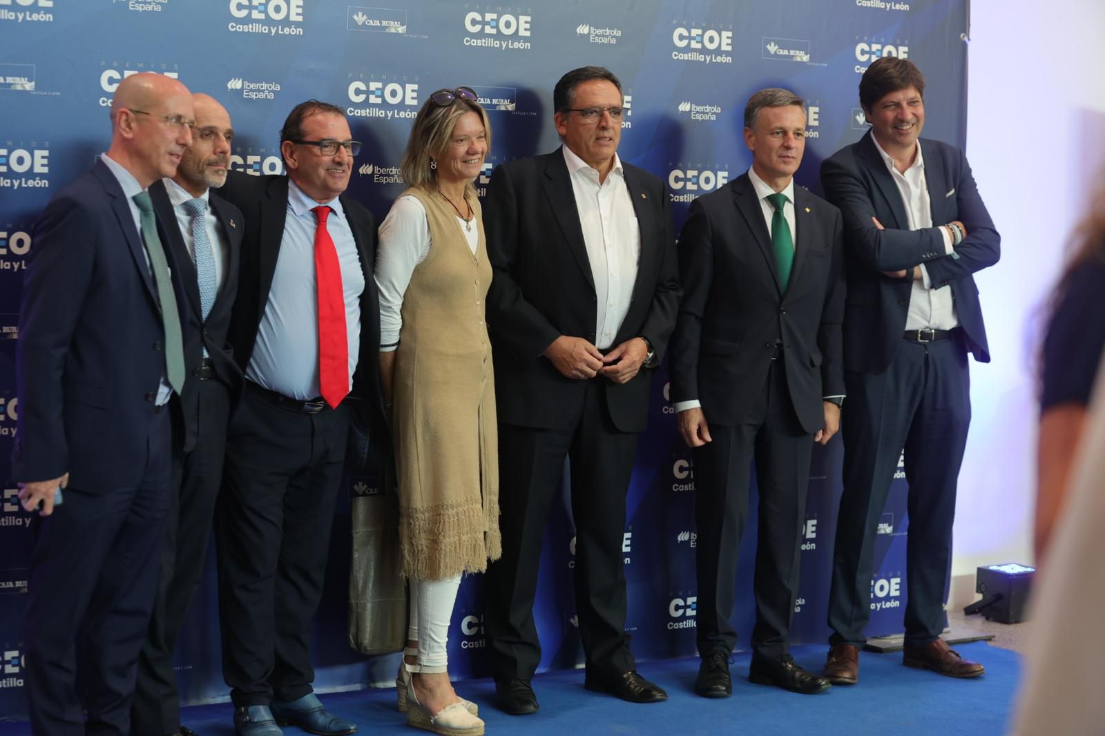 Los premios CEOE ensalzan el valor de los empresarios de la región