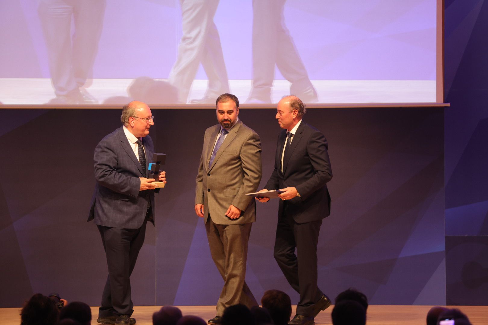 Pedro Sánchez Barbero, premio CEOE por la Confederación de las Organizaciones Empresariales Palentinas