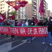 Concentraciones simultáneas en Plasencia, Salamanca y Astorga para reclamar el ferrocarril Ruta de la Plata