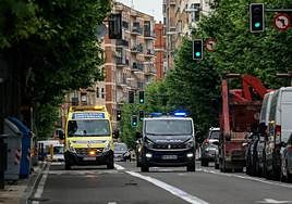 Ambulancia y Policía Nacional en una intervención anterior