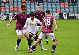 Galván, rodeado de jugadores del Real Ávila.