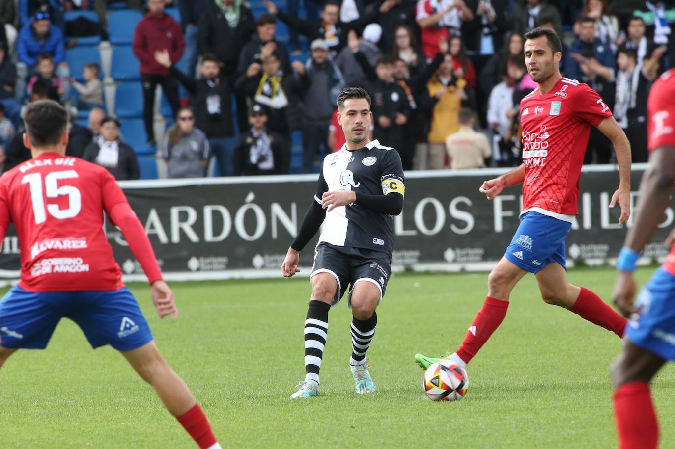 Unionistas no ve puerta y se condena al 0-0