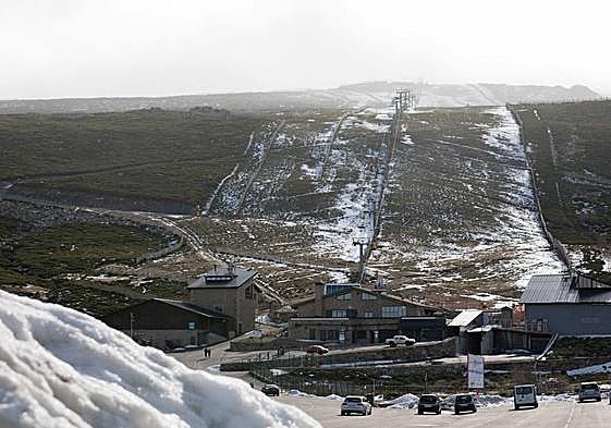 Pistas e instalaciones de la estanción de esquí.