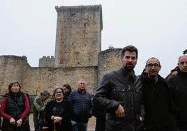 Los secretarios generales de PSOECyL y del PSOE de Salamanca junto al alcalde de Miranda del Castañar