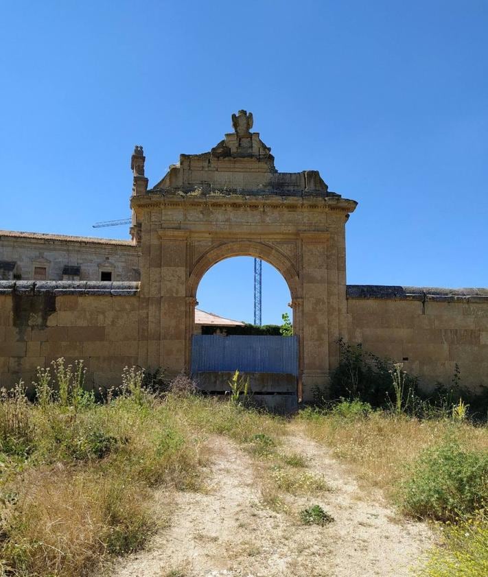 Imagen secundaria 2 - Ruina, expolio y abandono de los BIC en Salamanca al borde de la desaparición