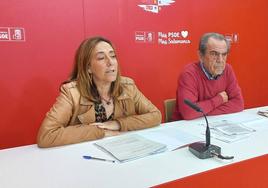 La procuradora del PSOE por Salamanca, Rosa Rubio, y el diputado provincial socialista, Luis Rodríguez.