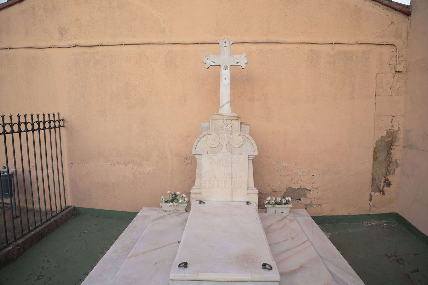 Un paseo entre ilustres por el cementerio de Salamanca