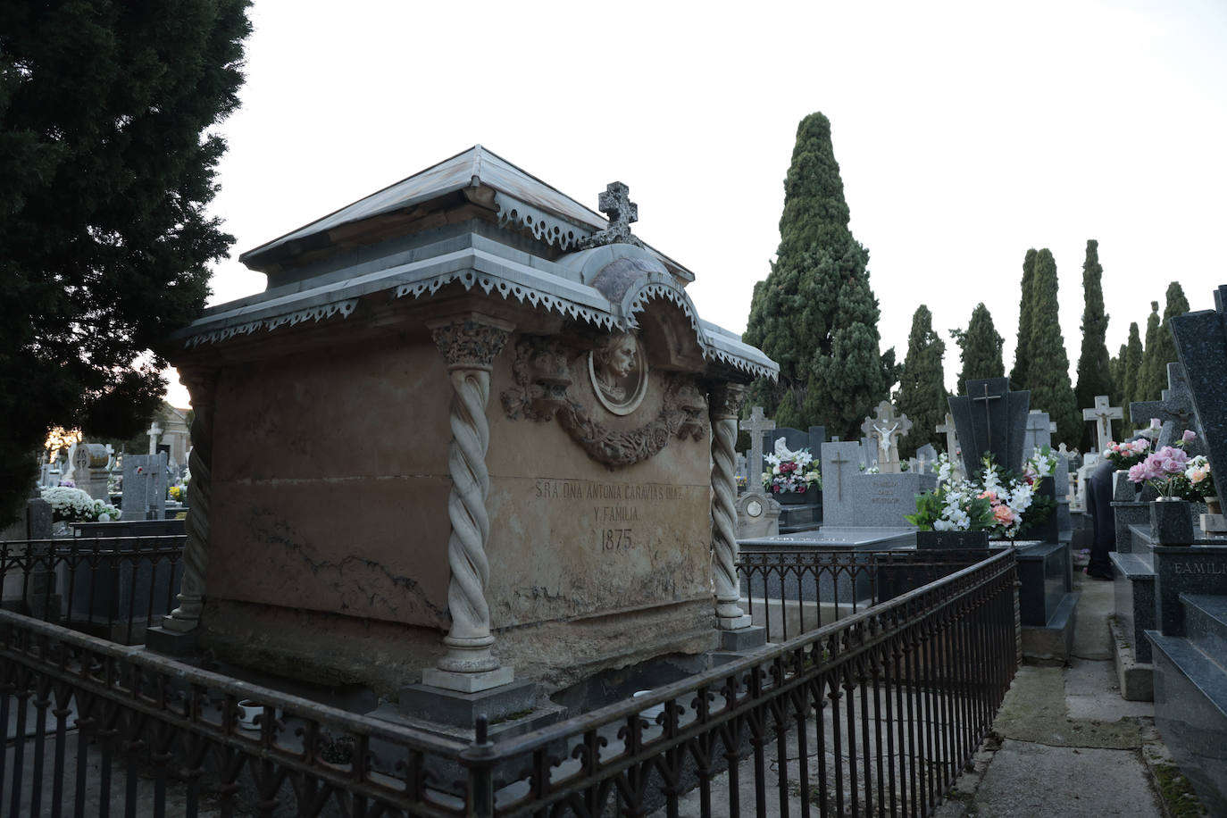Un paseo entre ilustres por el cementerio de Salamanca