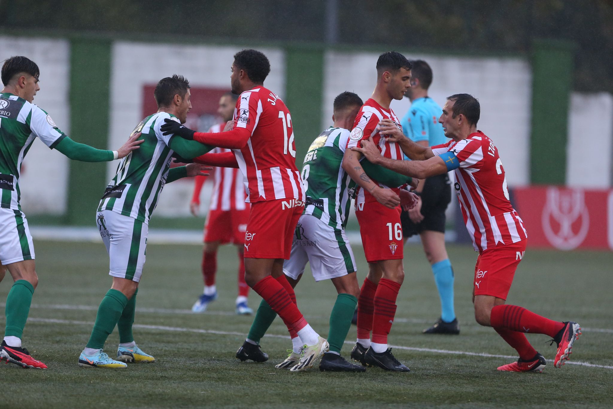 El Guijuelo le aguanta con mérito a un Segunda División