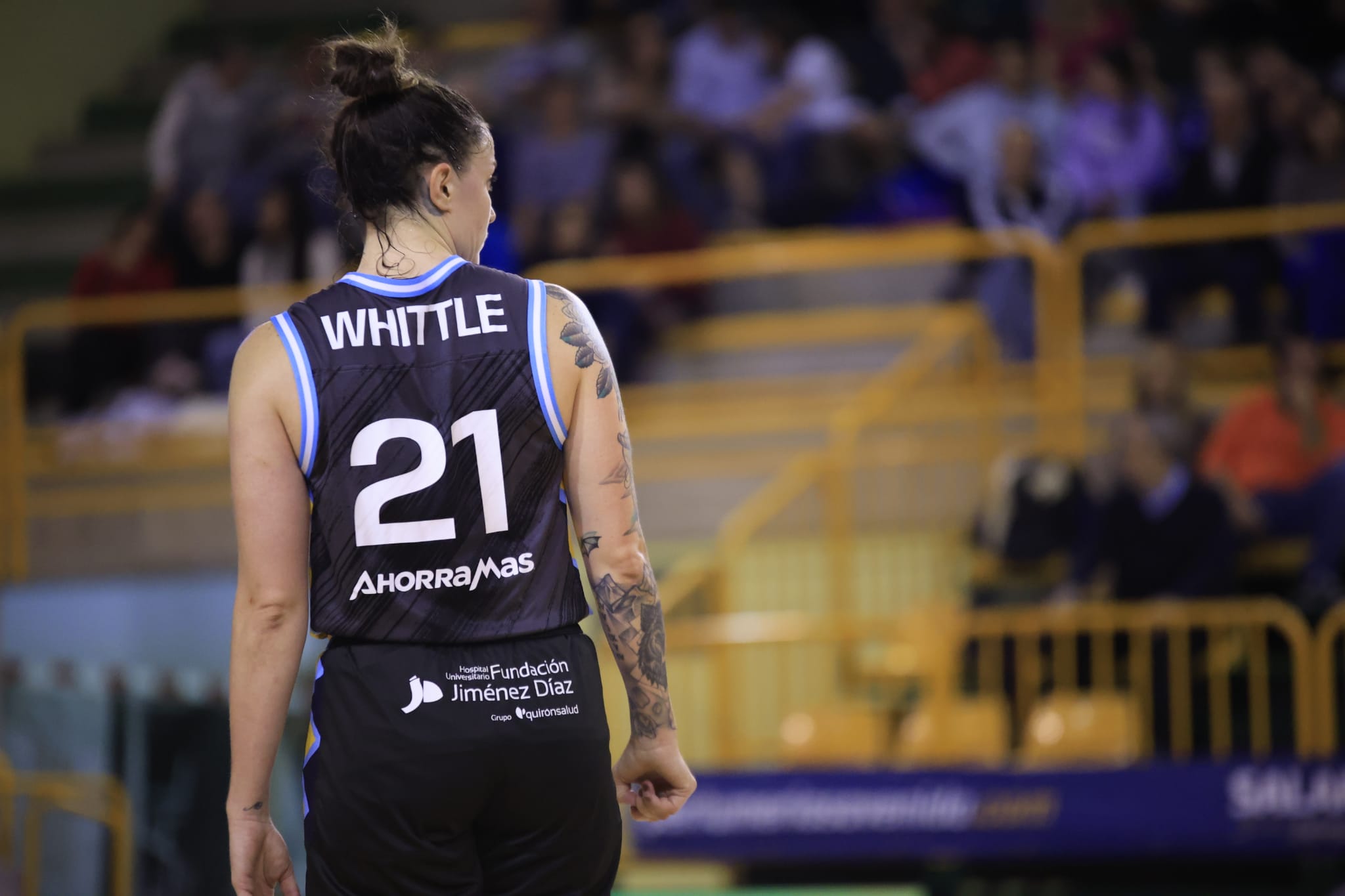 Amplia victoria del líder Avenida ante Estudiantes