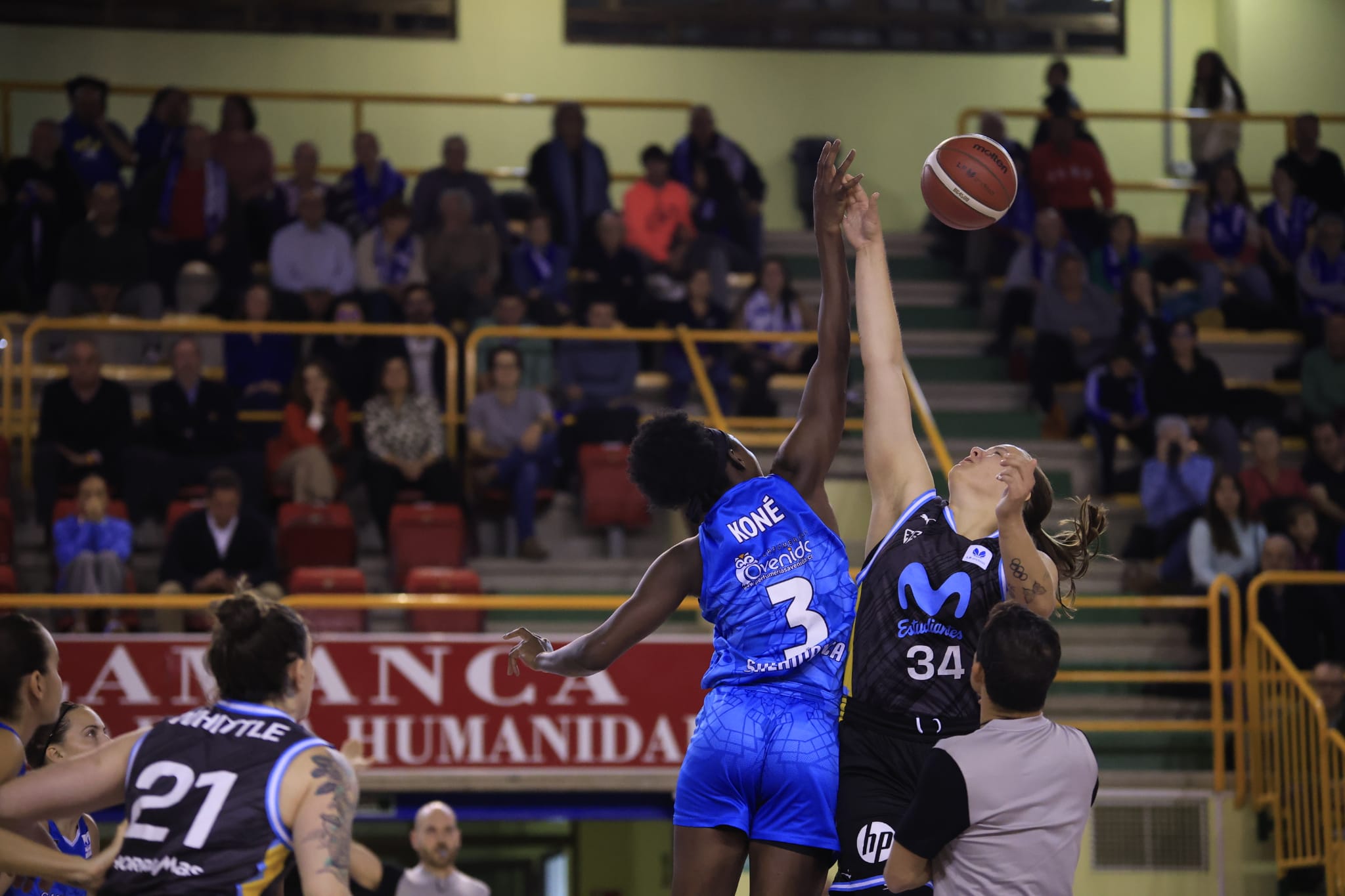 Amplia victoria del líder Avenida ante Estudiantes