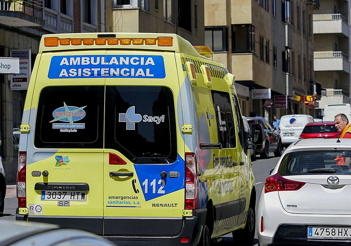 Herido tras caerse de la moto en la calle del alcalde Fernández de Troconiz