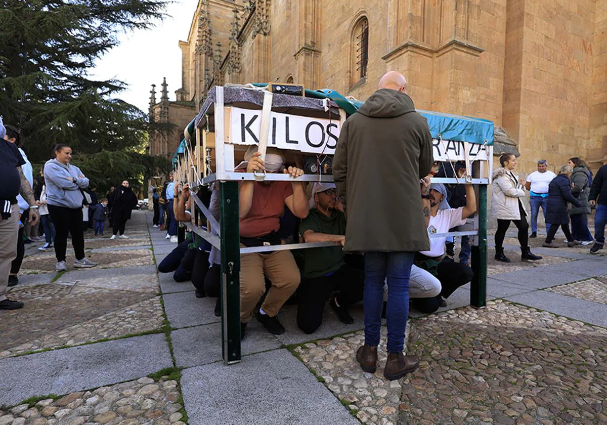 Kilos de Esperanza por las calles de Salamanca