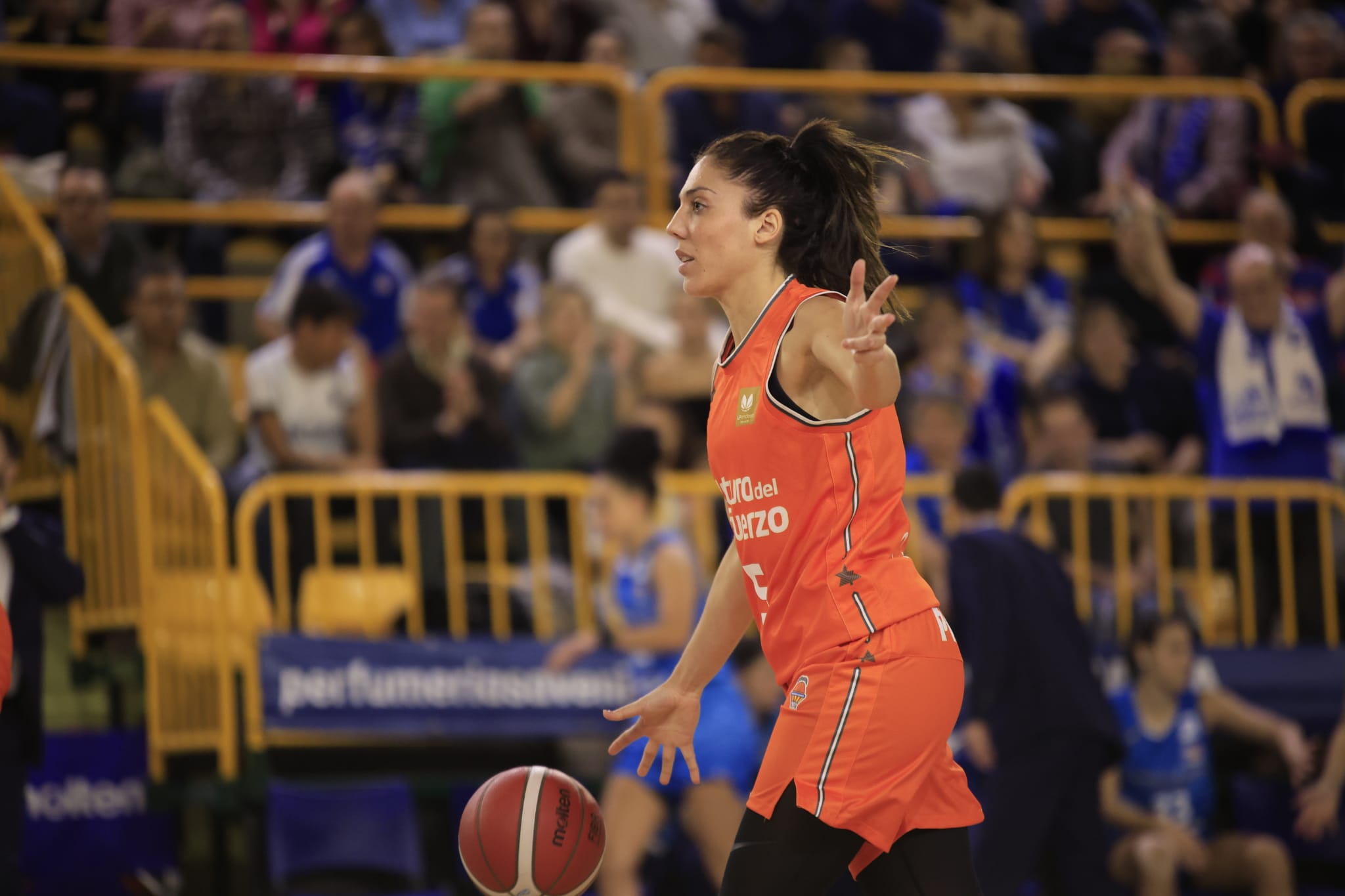 El clásico Avenida-Valencia, por todo lo alto