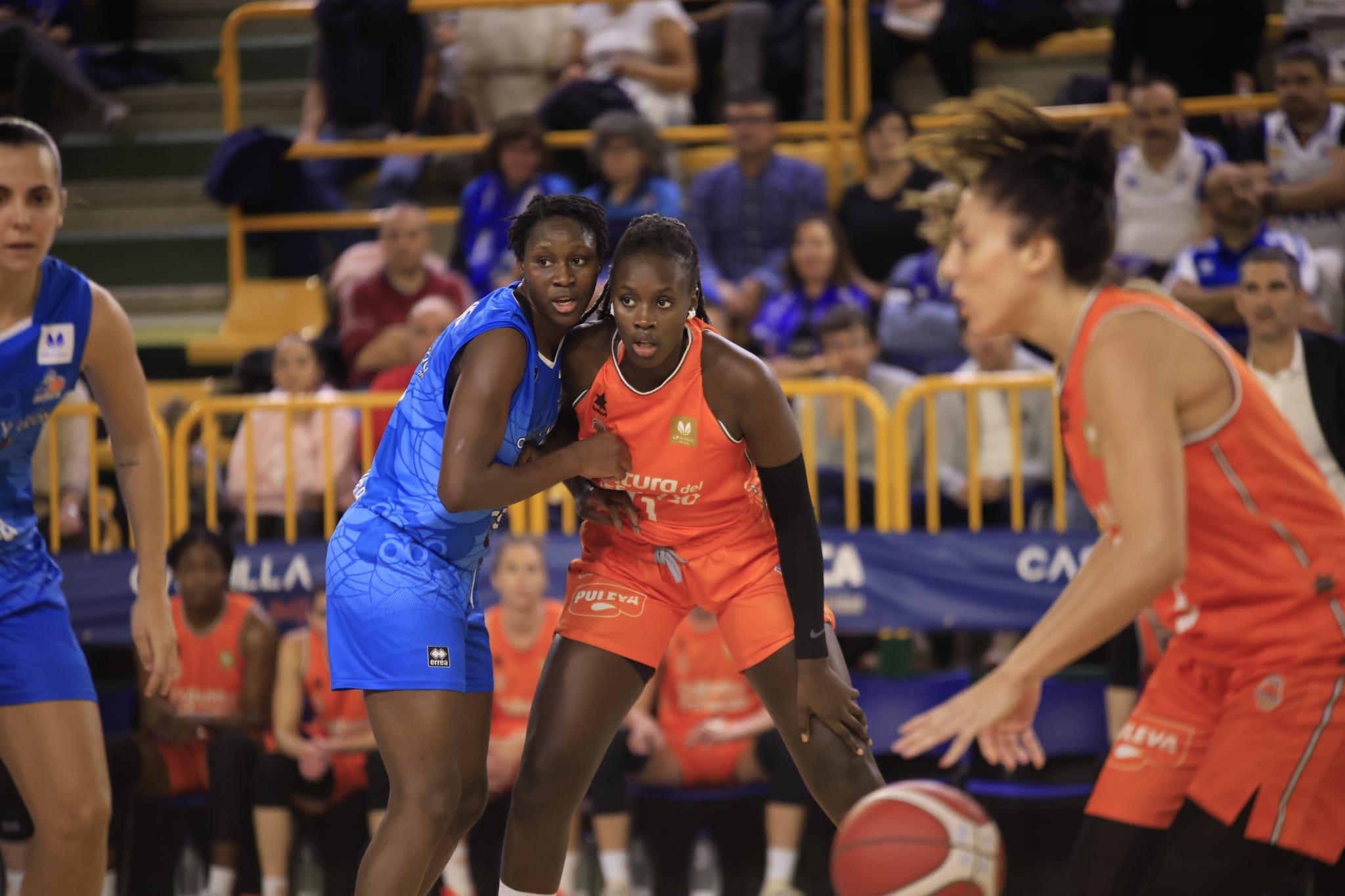 El clásico Avenida-Valencia, por todo lo alto
