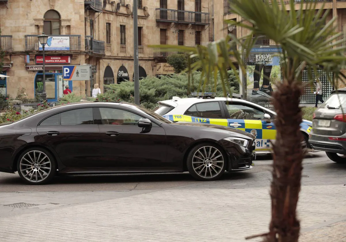 Un control de Policía en Salamanca termina con un detenido y tres denuncias
