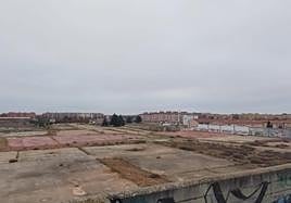 Solar de MercaSalamanca en el barrio Garrido.