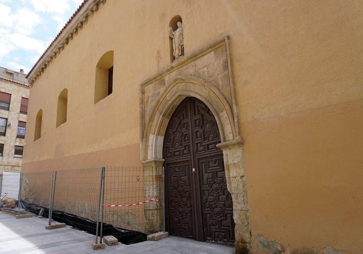 Imagen principal - El convento y BIC que tras 800 años en Salamanca se convertirá en un hotel