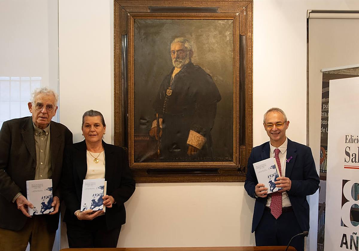 Colette y Jean-Claude Rabaté junto al rector de la Universidad de Salamanca, Ricardo Rivero.