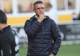 Dani Ponz, ante la Ponferradina.