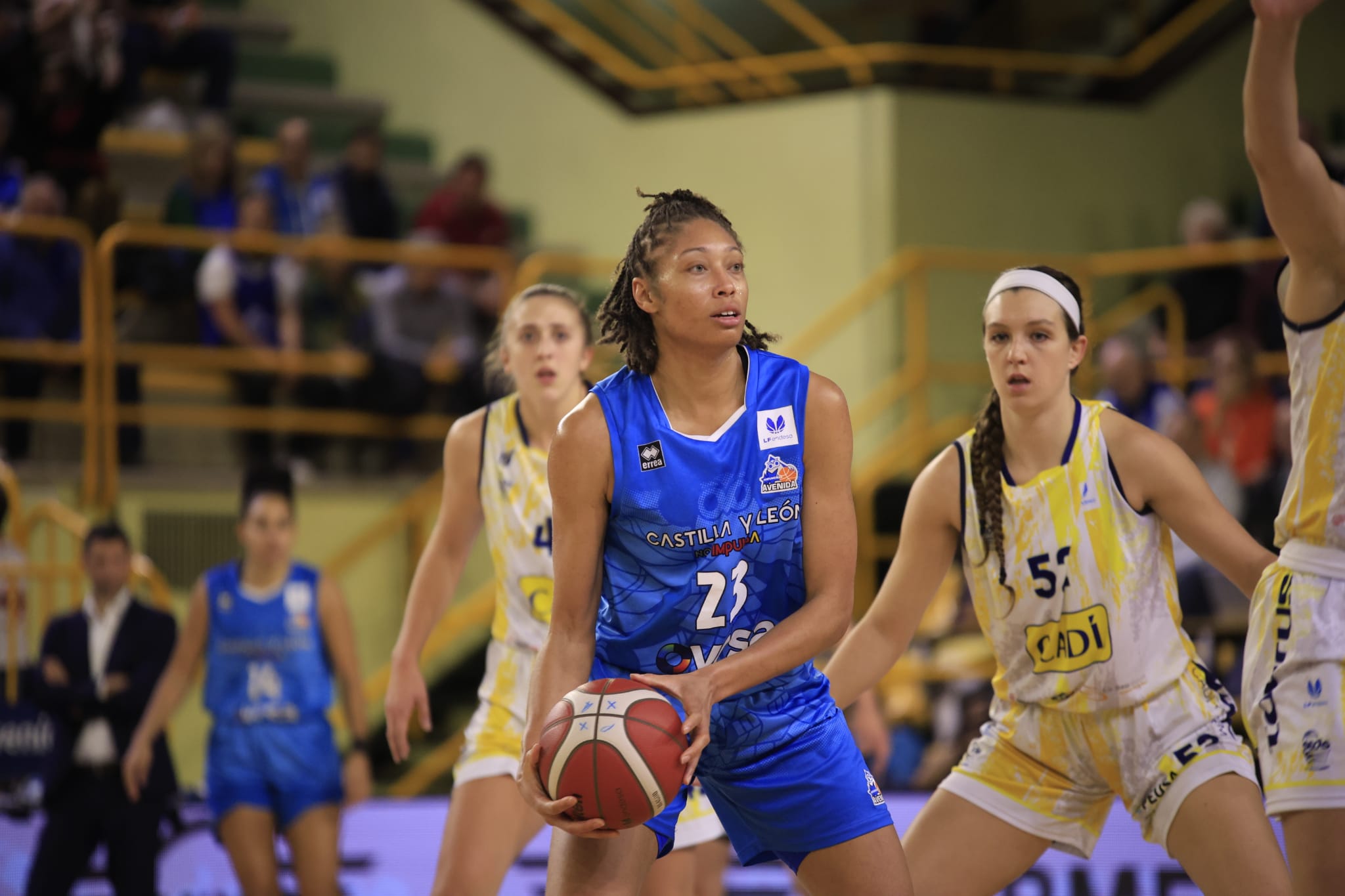 Apretada victoria del CB Avenida ante La Seu