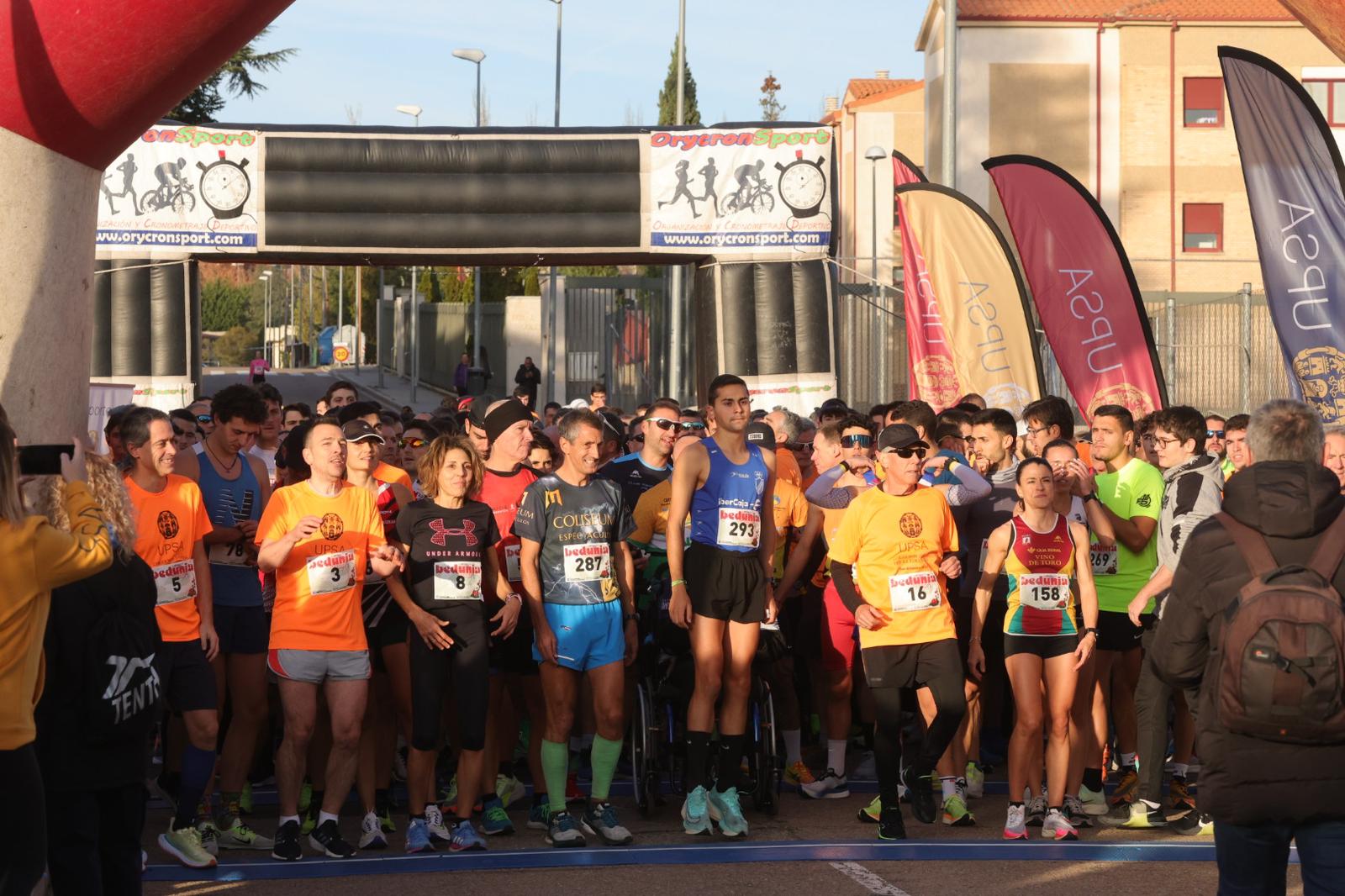 La UPSA corre por la educación en la VIII San Silvestre Universitaria