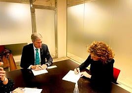 Junta y Ministerio de Transportes adquieren 14 viviendas a la Sareb, por 1,1 millones, con destino al alquiler social en Castilla y León.