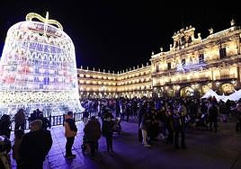 La Plaza Mayor de Salamanca durante la inuguración de luces de Navidad.
