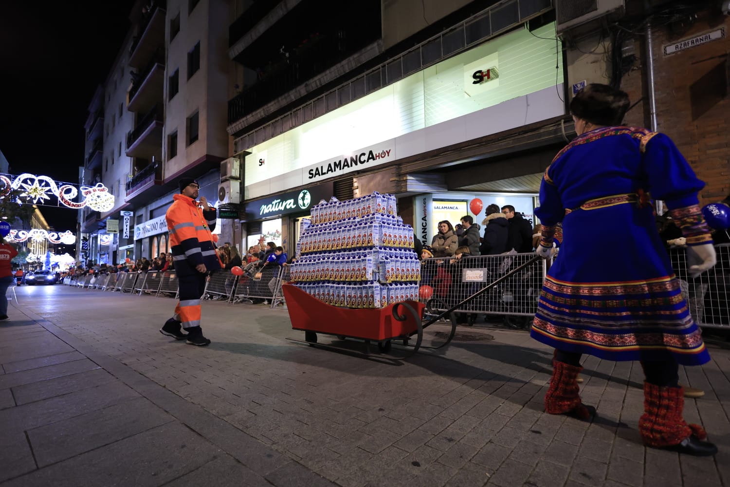 Papá Noel recorre las calles de la ciudad con la &#039;Cabalgaza&#039;