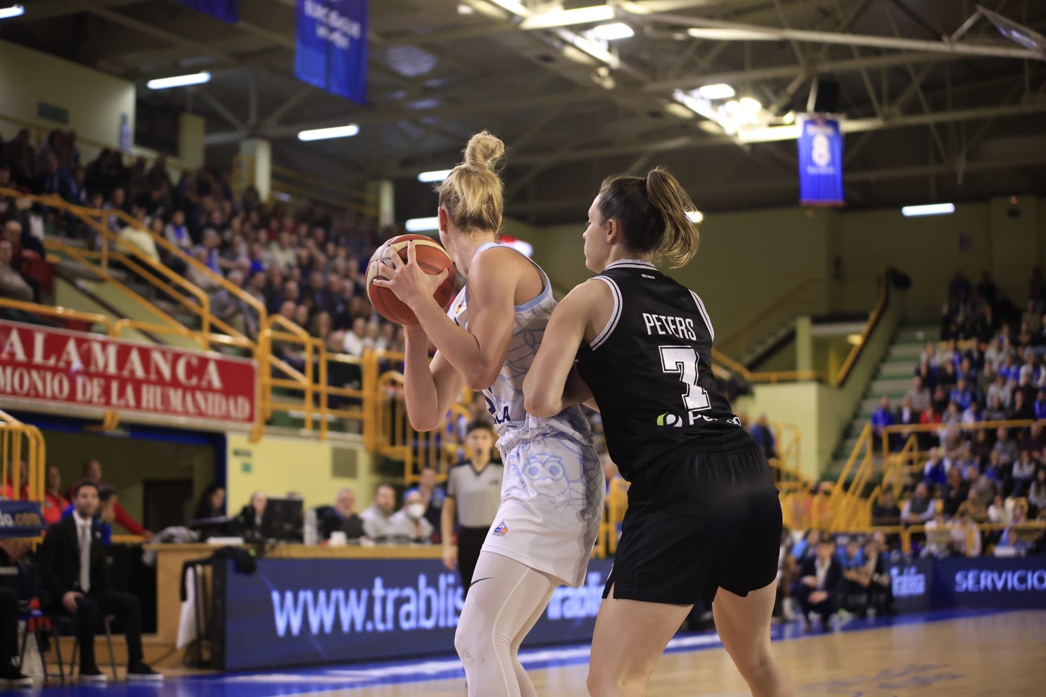 Las imágenes de la dura derrota final de Avenida ante la Virtus