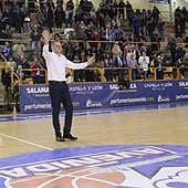 Roberto Íñiguez solo podría visitar Würzburg en play-off con su nuevo Girona