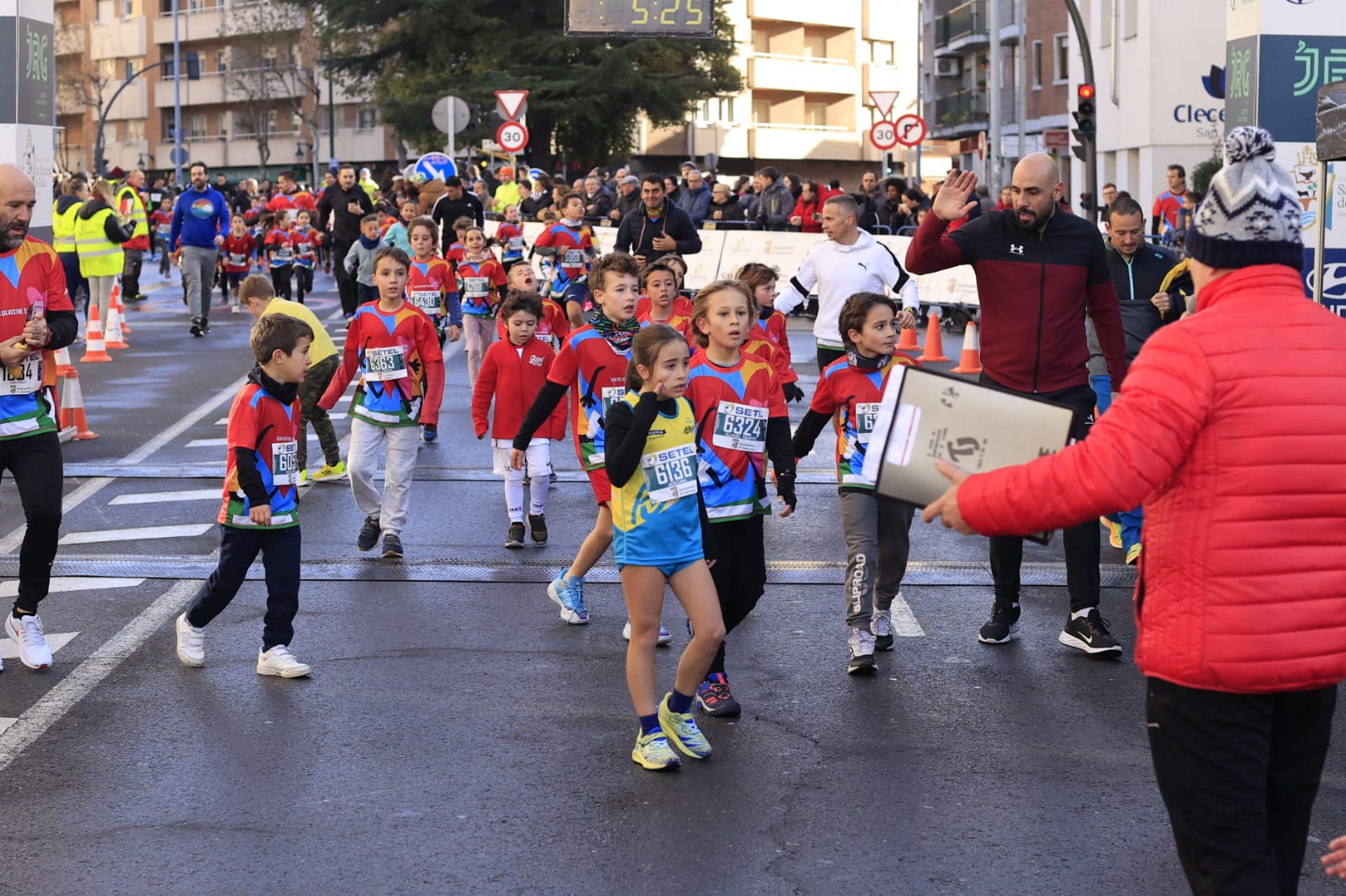 Fotos de la categoría sub-10 de la San Silvestre Salmantina