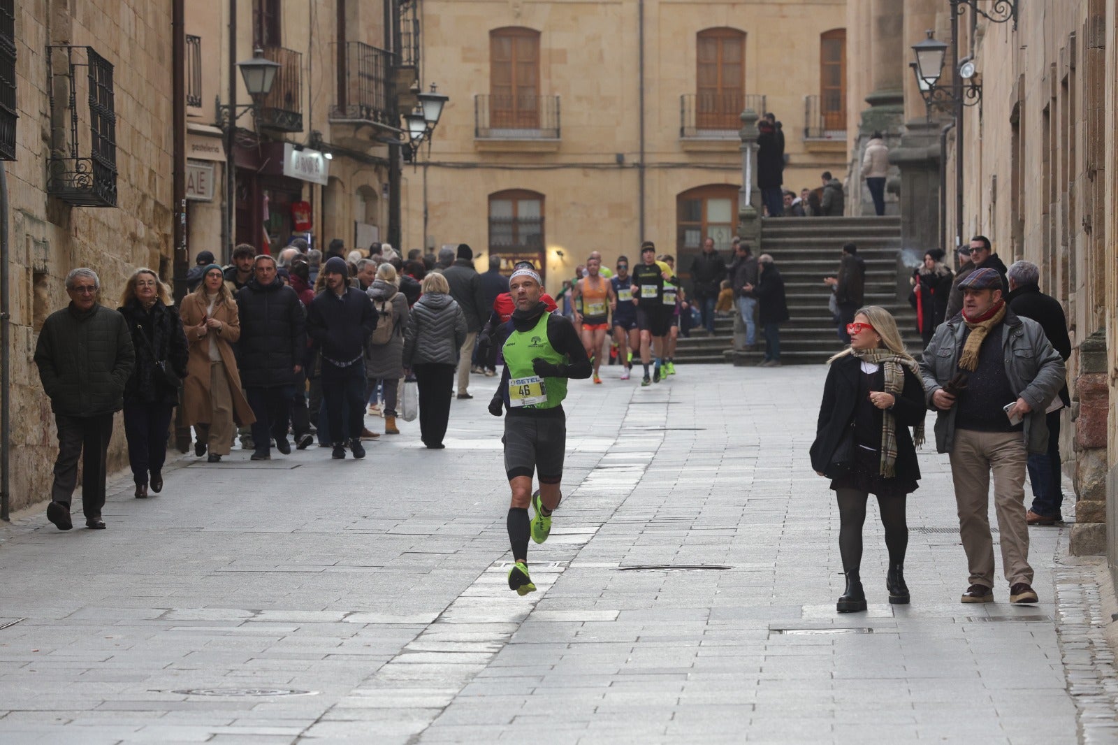 San Silvestre Salmantina: paso por el Puente Romano y calle Compañía