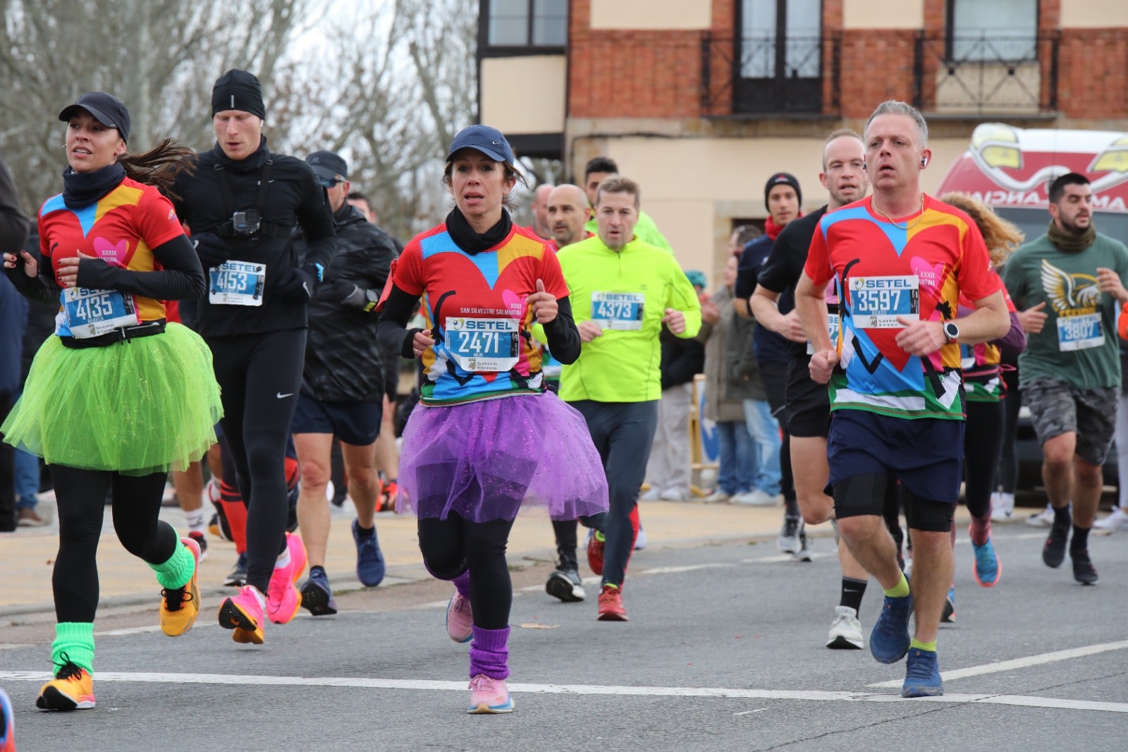 San Silvestre Salmantina: paso por el Puente Romano y calle Compañía