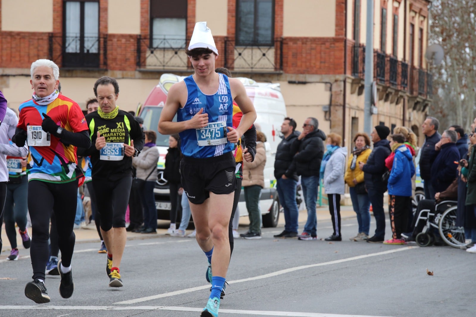 San Silvestre Salmantina: paso por el Puente Romano y calle Compañía