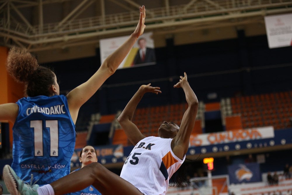 Fotos: El CB Avenida cae en Turquía ante Mersin (85-80)