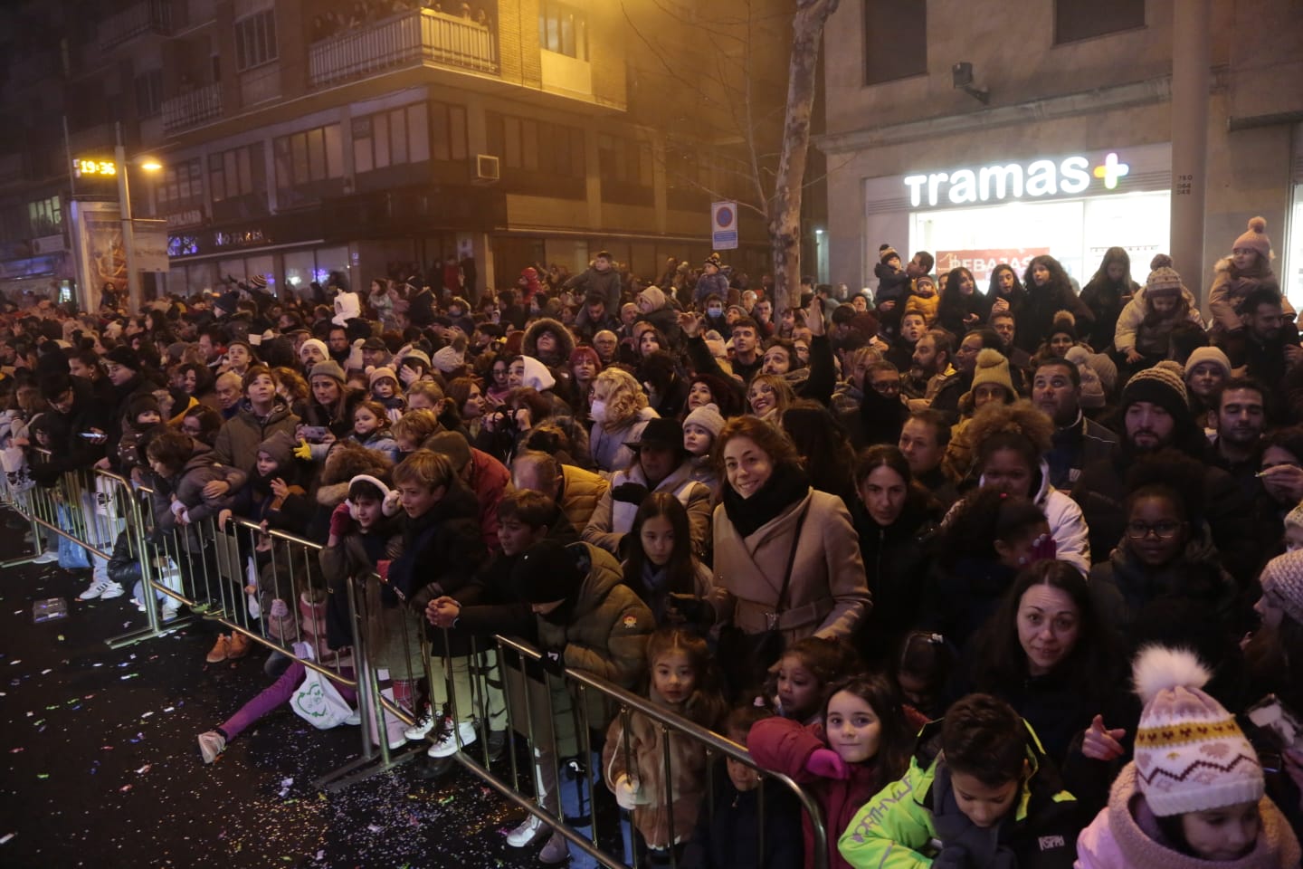 Fotos: Los Reyes Magos recorren las calles del centro de Salamanca