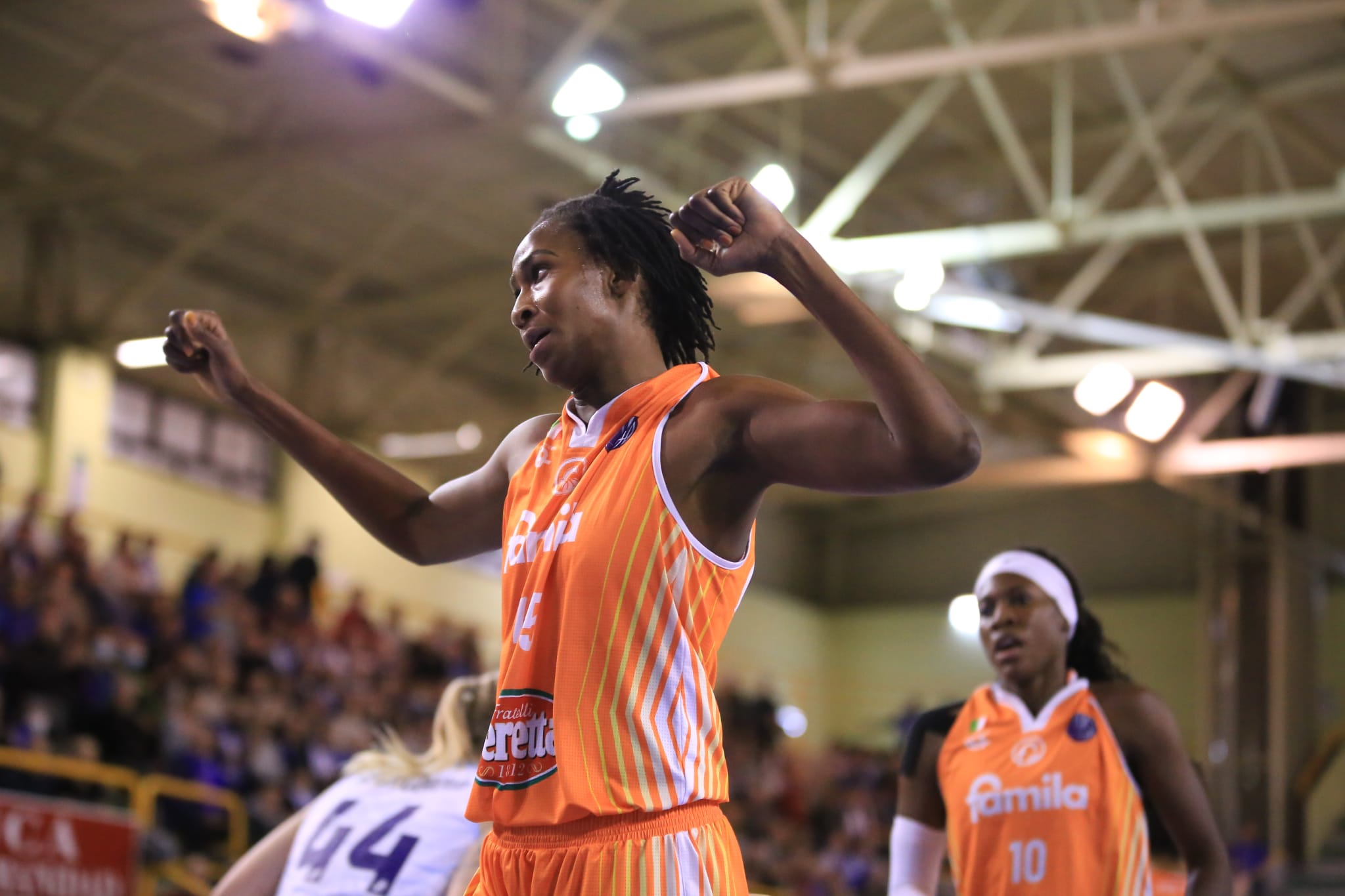 Fotos: Primer partido de Vázquez con el CB Avenida