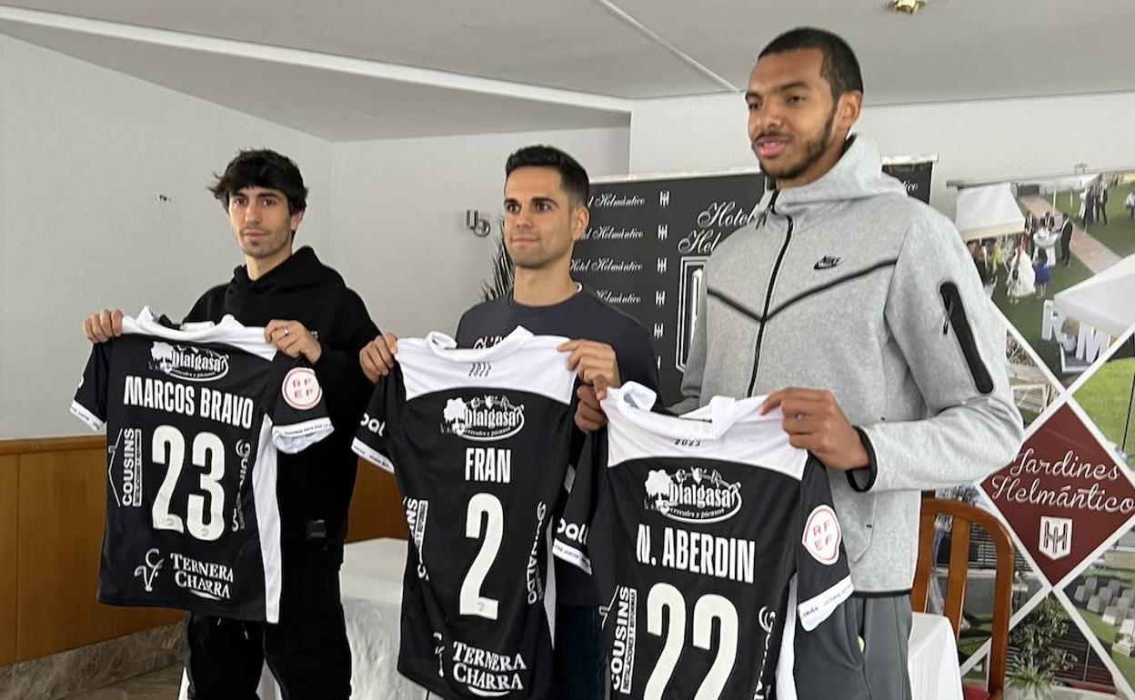 Marcos Bravo, Fran y Nabil Aberdin, en la presentación .