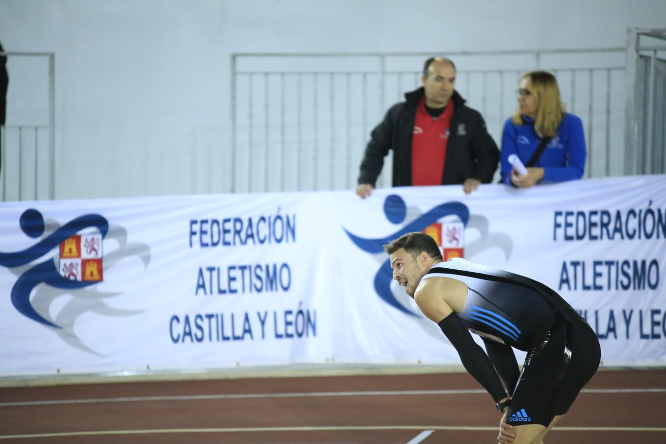 Fotos: Husillos se queda a dos centésimas del récord nacional de 200 en Salamanca