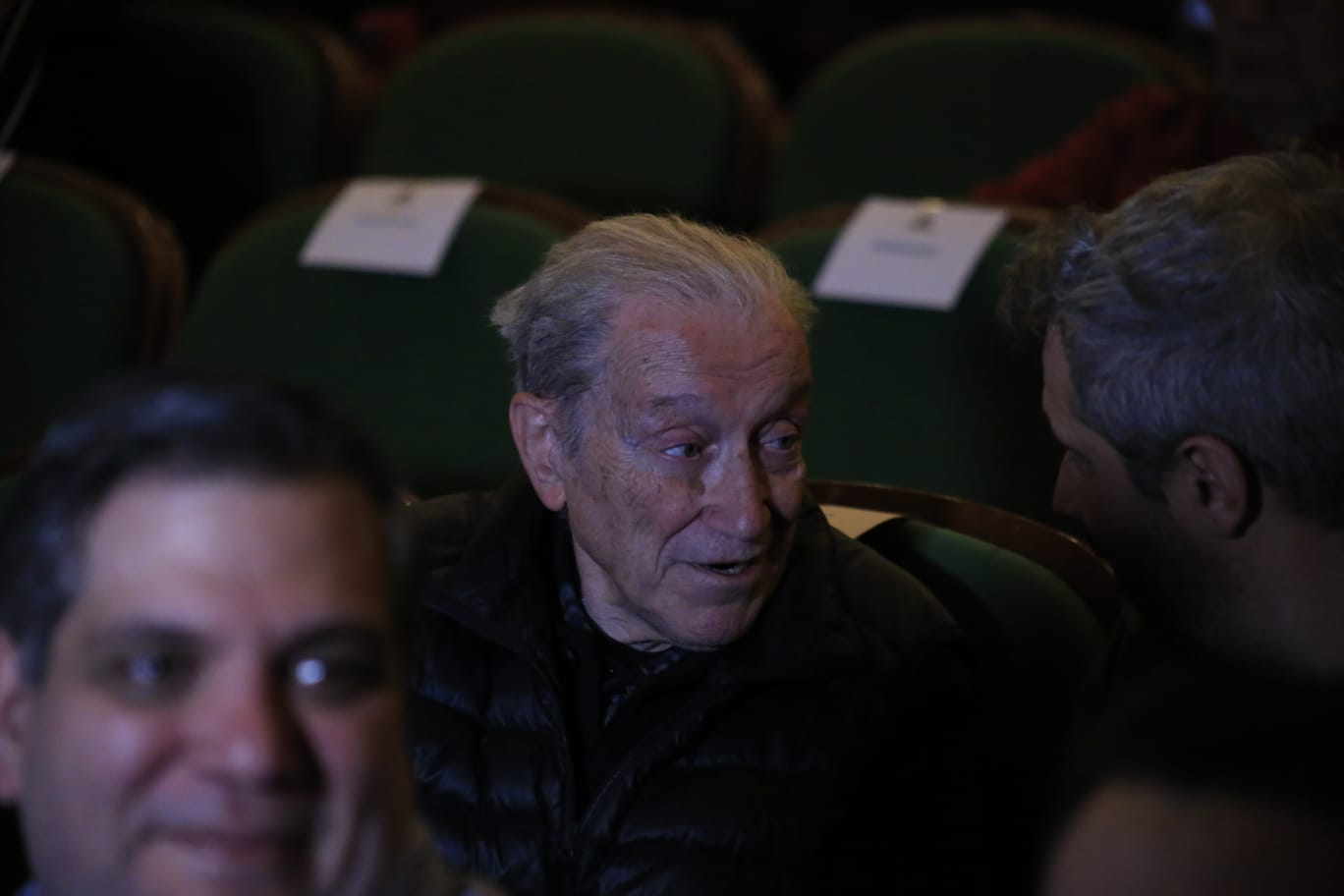 Fotos: Históricos de la UDS asisten a la presentación del libro que homenajea al club